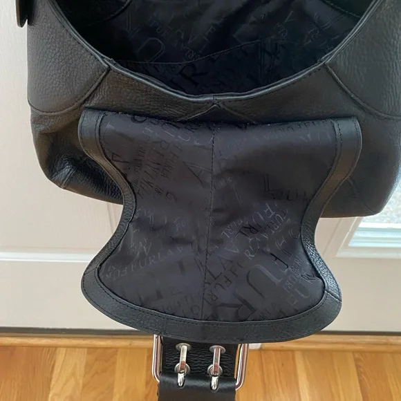 Furla Shoulder Bag Black Pebbled Leather - Picture 6 of 16